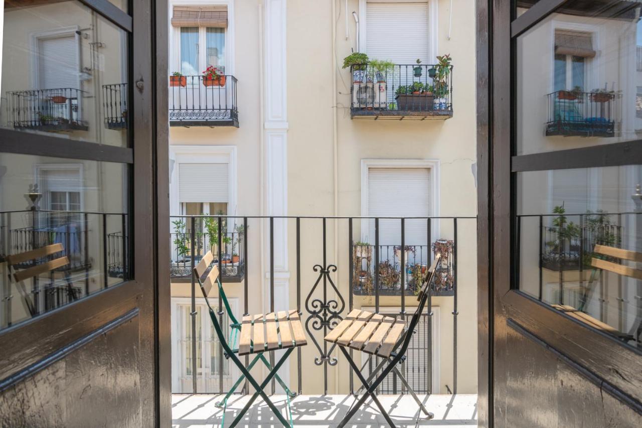 Apartamentos Luna Suites Palacio Dorita Granada Exterior photo
