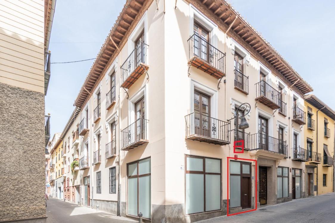 Apartamentos Luna Suites Palacio Dorita Granada Exterior photo
