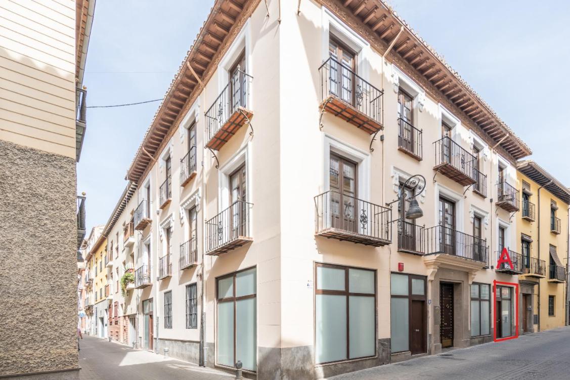 Apartamentos Luna Suites Palacio Dorita Granada Exterior photo